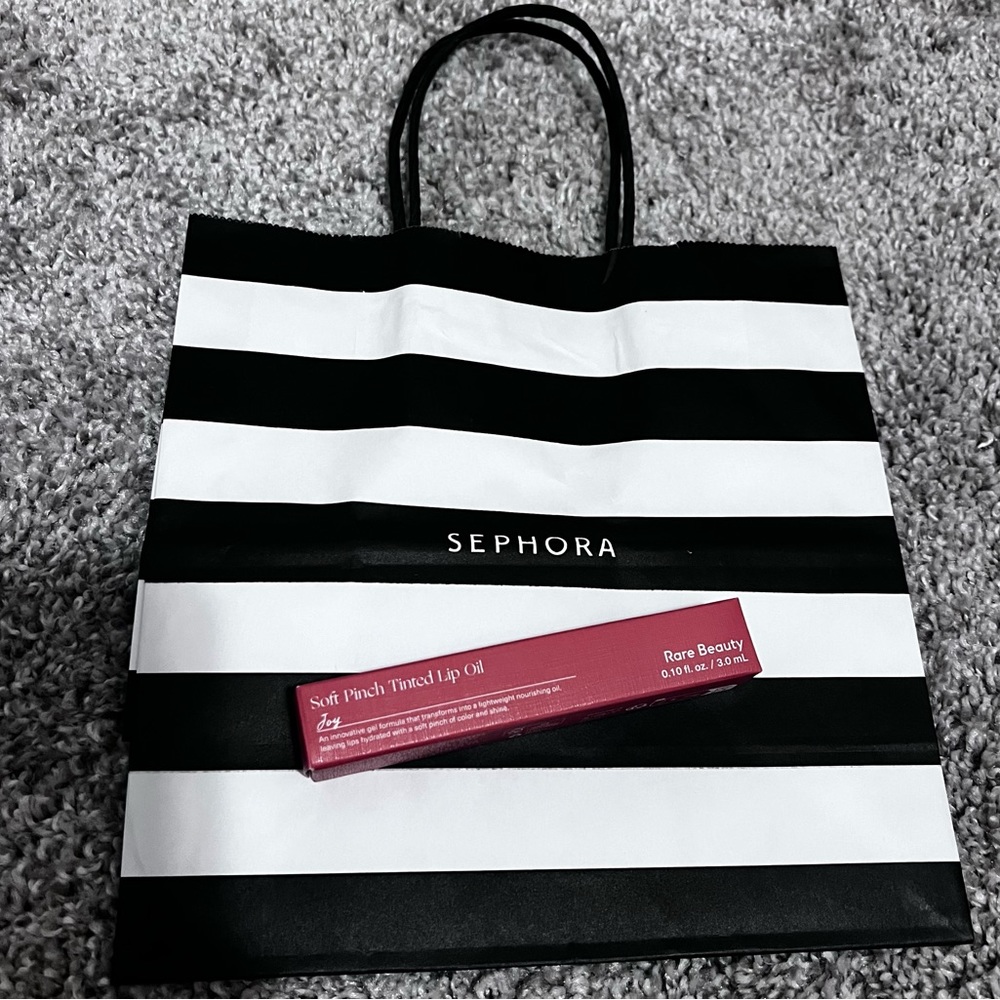 BNIB Rare Beauty Soft Pinch Lip Oil in Joy